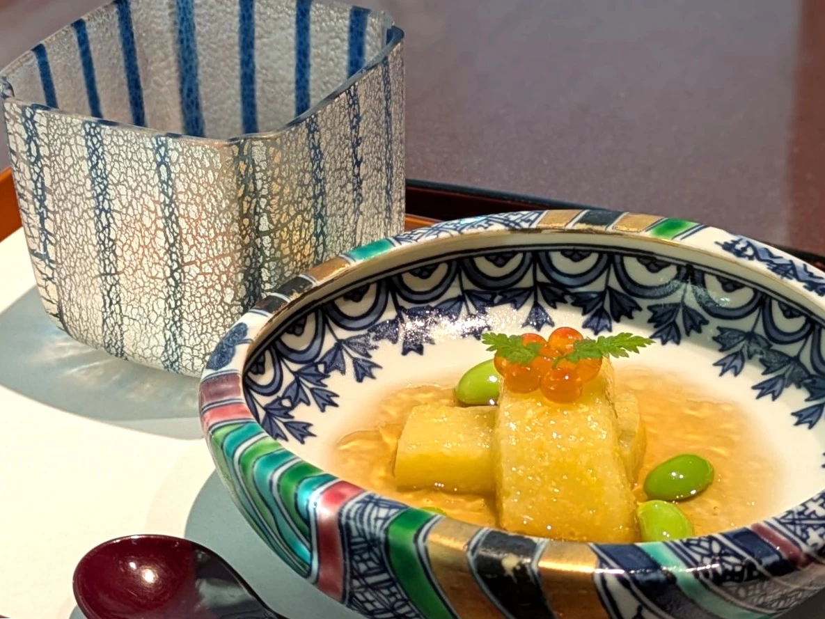 季節の食材を味わう（現地にて撮影）