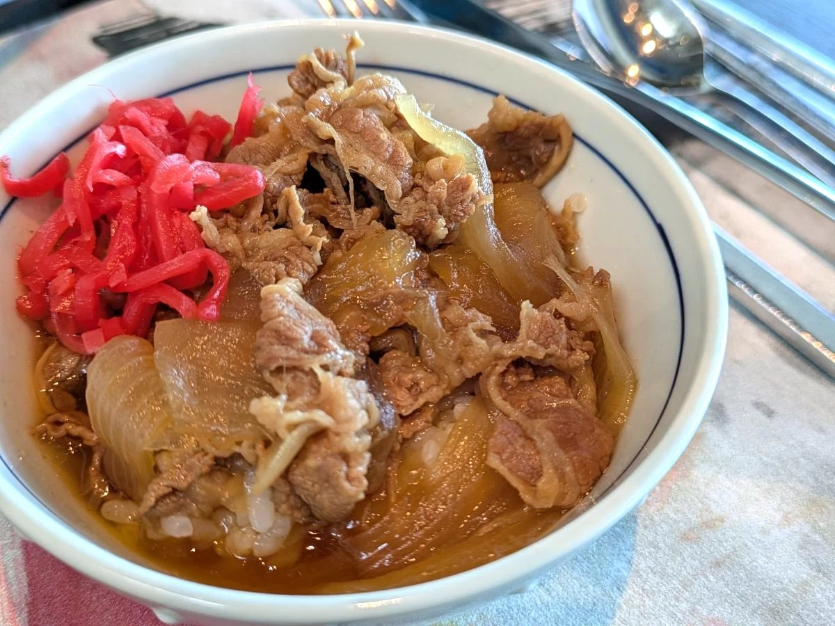 牛丼(現地にて撮影)