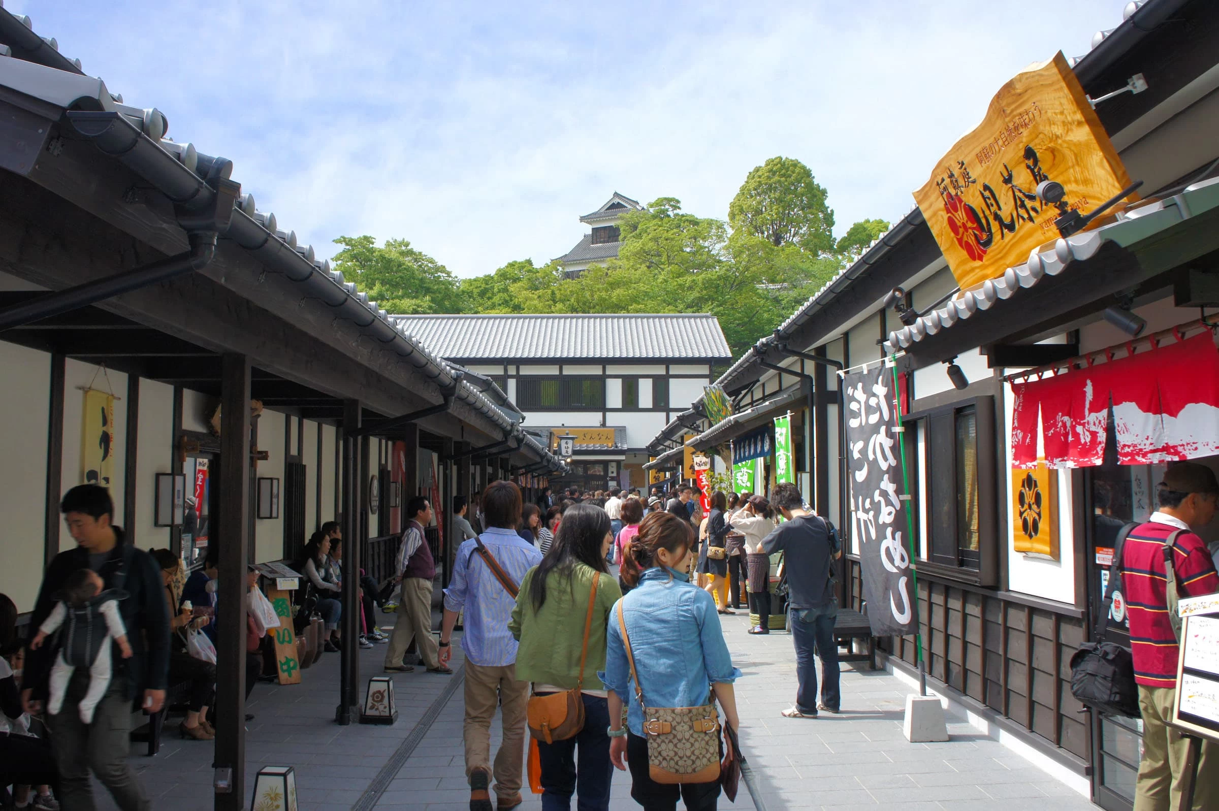 城彩苑 桜の小路