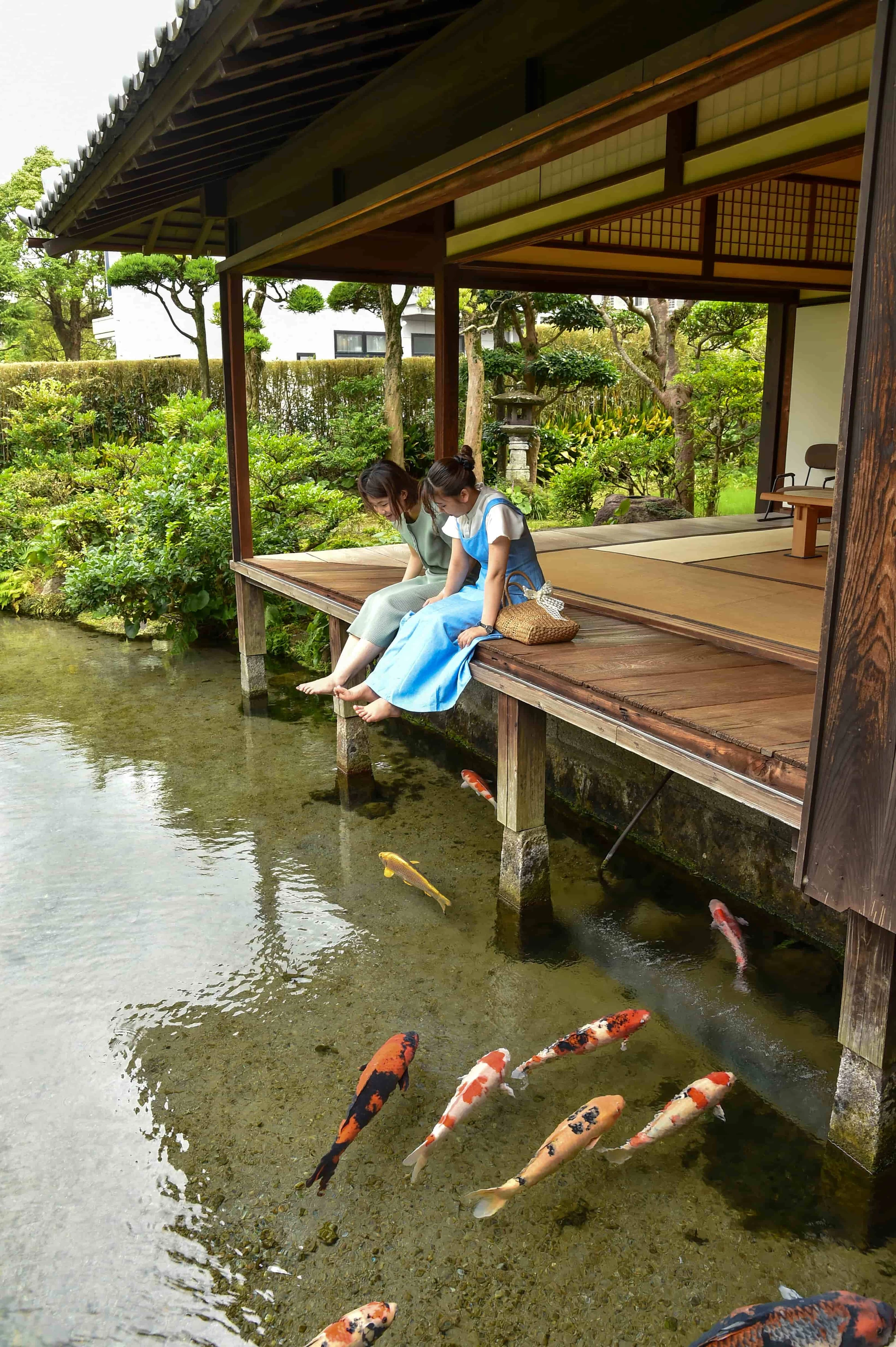庭園を眺めながらゆったりできる