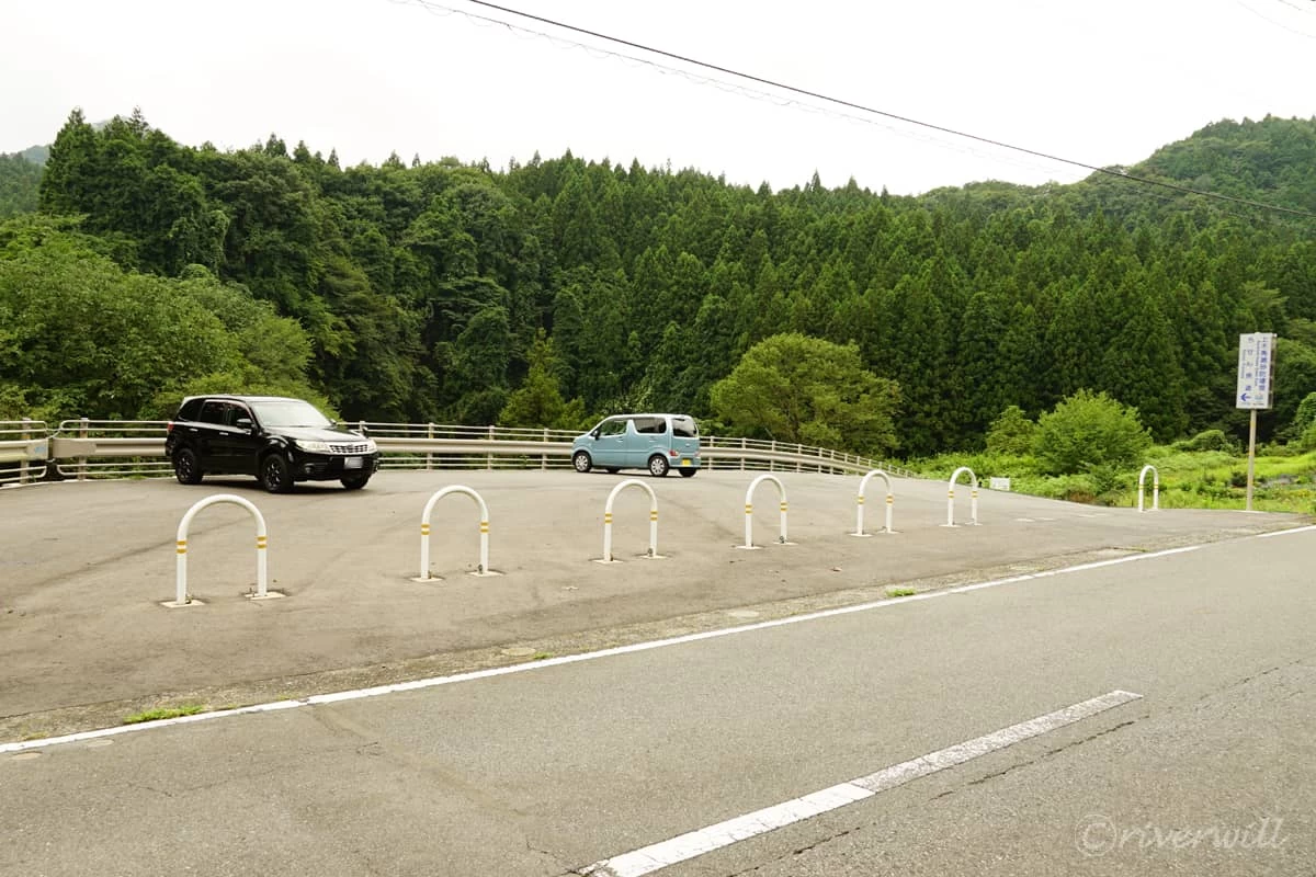 広い駐車場
