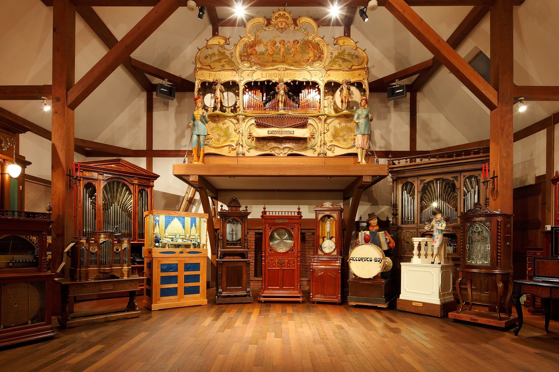 オルゴール博物館メインホール