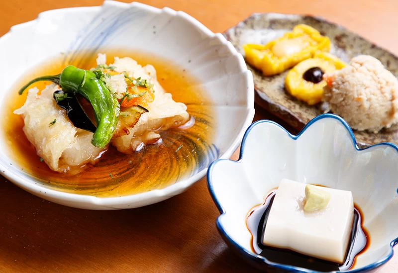 胡麻豆腐湯葉巻揚げ
