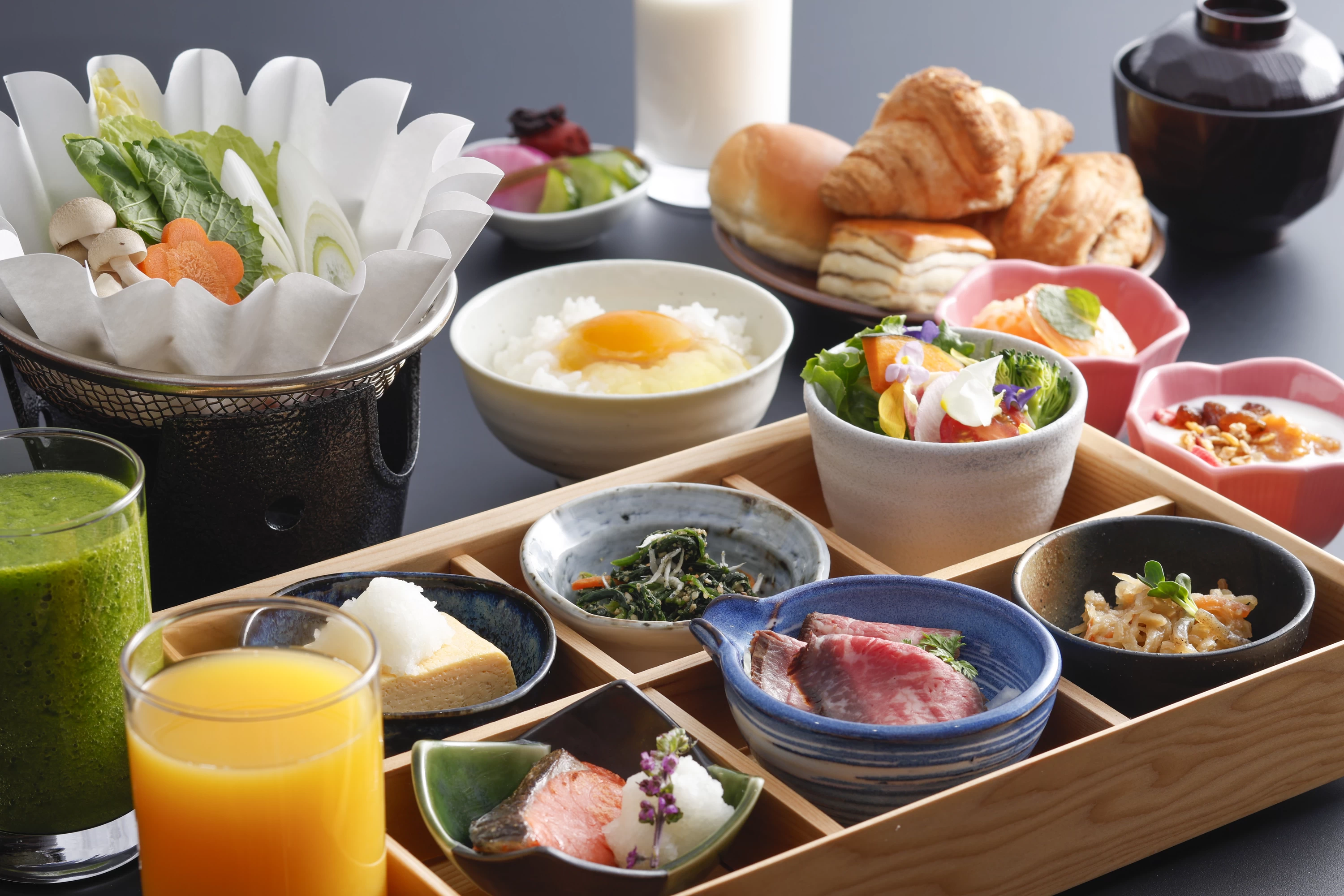 朝食
