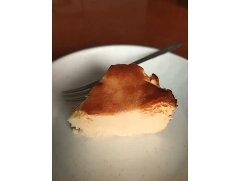 【ホール】バスクチーズケーキ「プレーン」：φ12cmモニター画像3